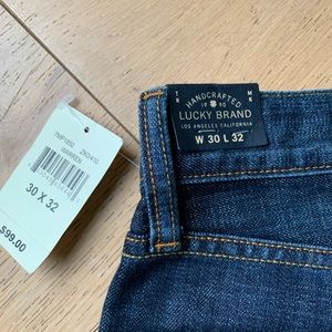 Lucky Brand 221 original straight NWT 30x32